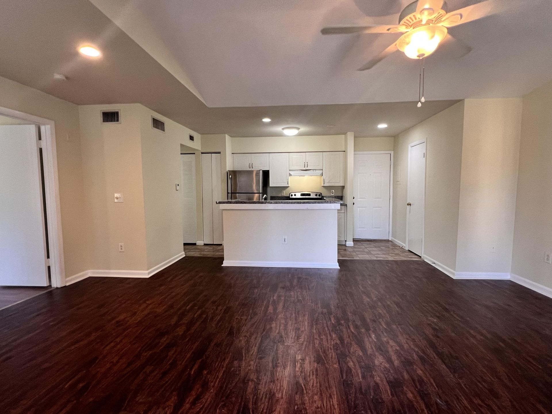 4879 Via Palm Lakes, Unit 615, West Palm Beach, FL 33417 Photo