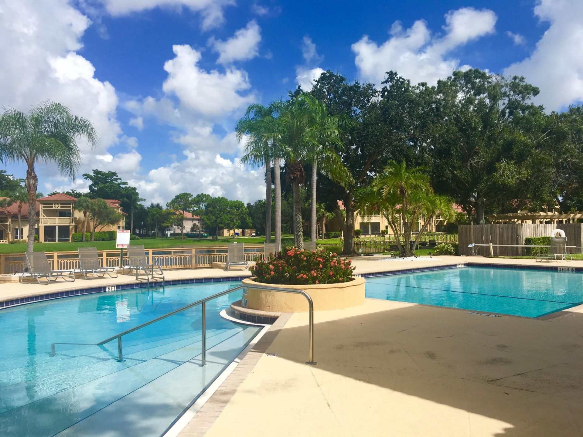 4879 Via Palm Lakes, Unit 615, West Palm Beach, FL 33417 Photo