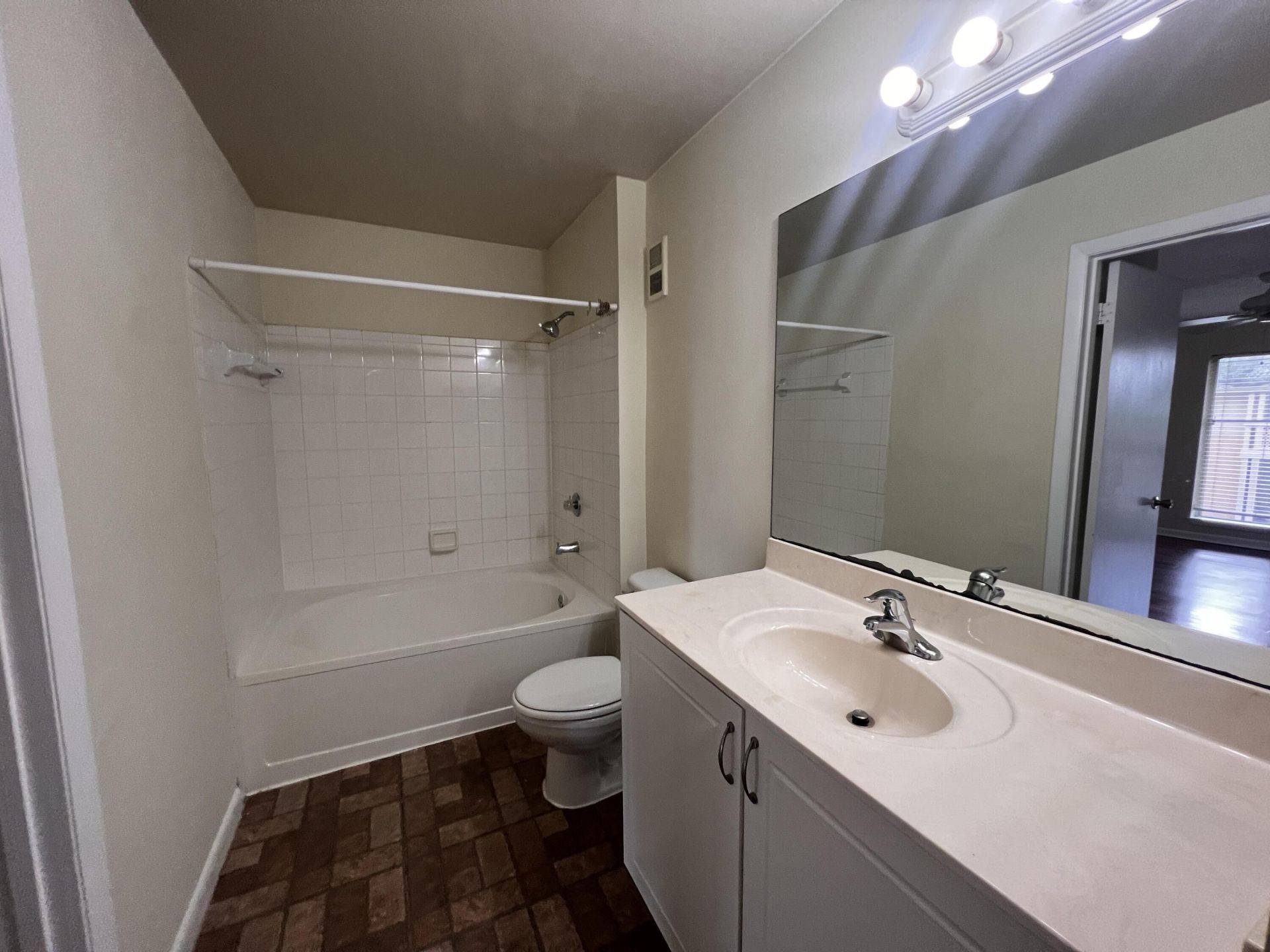 4879 Via Palm Lakes, Unit 615, West Palm Beach, FL 33417 Photo