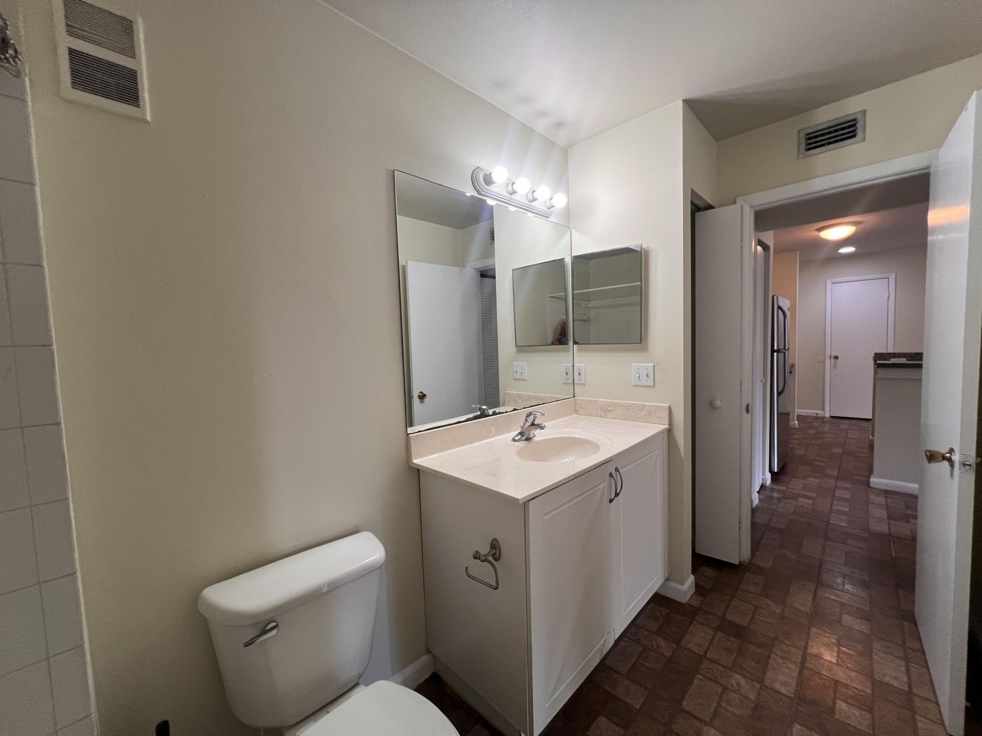 4879 Via Palm Lakes, Unit 615, West Palm Beach, FL 33417 Photo