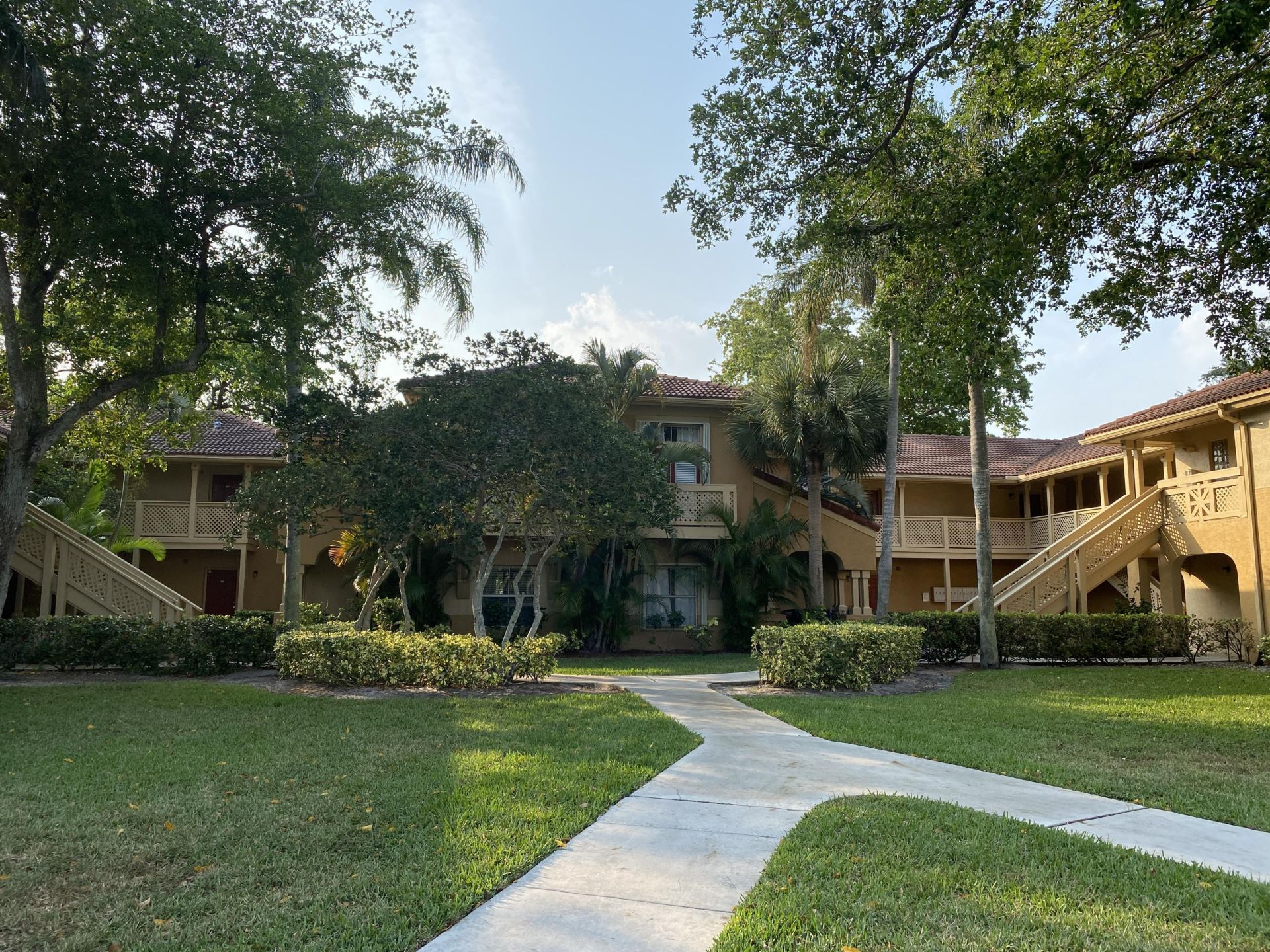4879 Via Palm Lakes, Unit 615, West Palm Beach, FL 33417 Photo