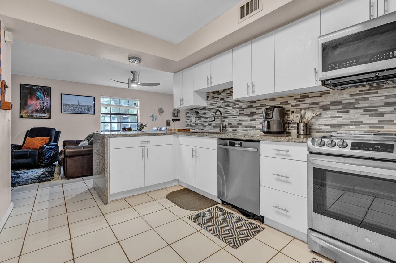 3191 Leewood Terrace, Unit L138, Boca Raton, FL 33431 Photo