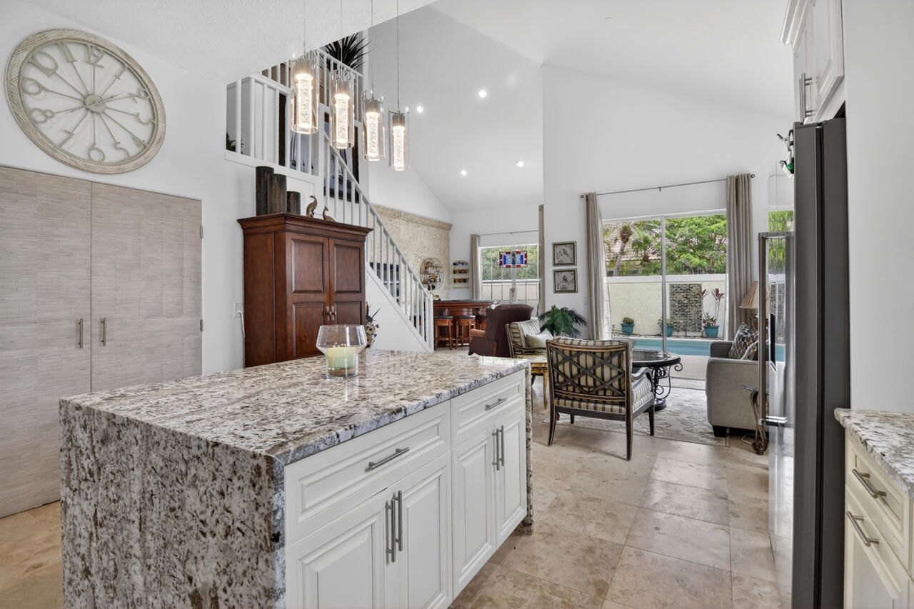 32 Monterey Pointe Drive, Palm Beach Gardens, FL 33418 Photo