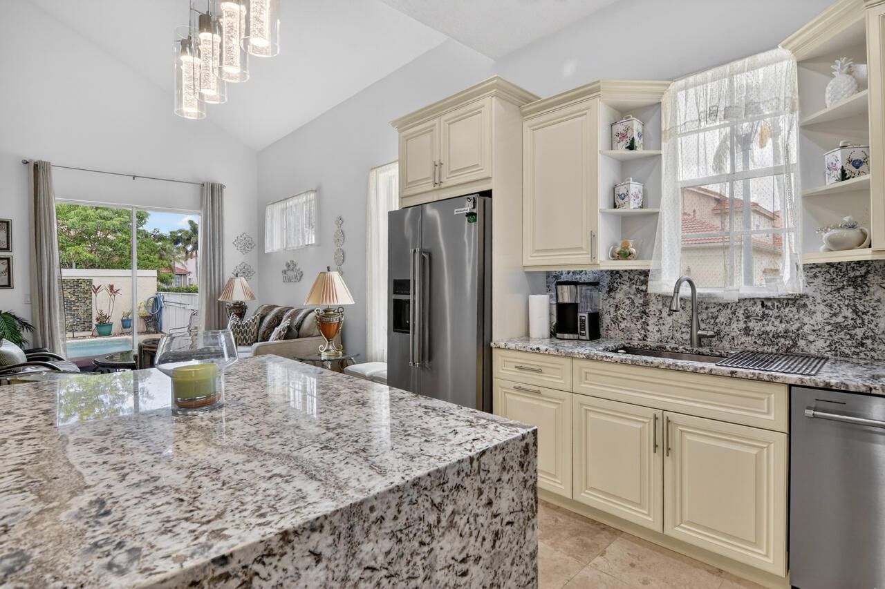 32 Monterey Pointe Drive, Palm Beach Gardens, FL 33418 Photo