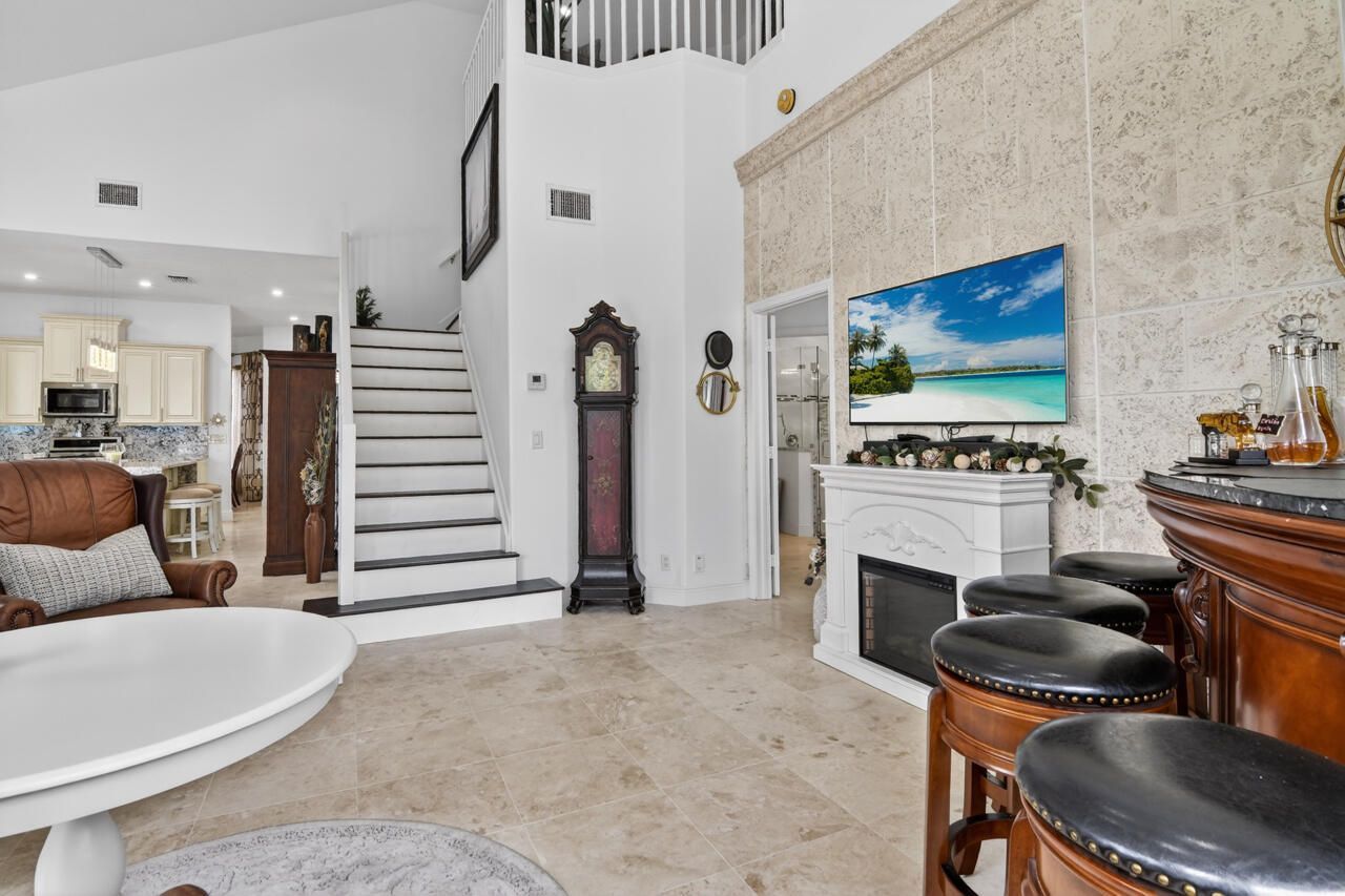 32 Monterey Pointe Drive, Palm Beach Gardens, FL 33418 Photo