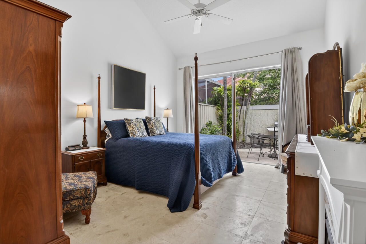 32 Monterey Pointe Drive, Palm Beach Gardens, FL 33418 Photo