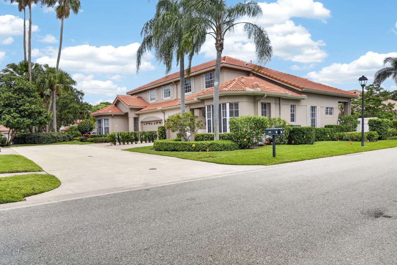 32 Monterey Pointe Drive, Palm Beach Gardens, FL 33418 Photo