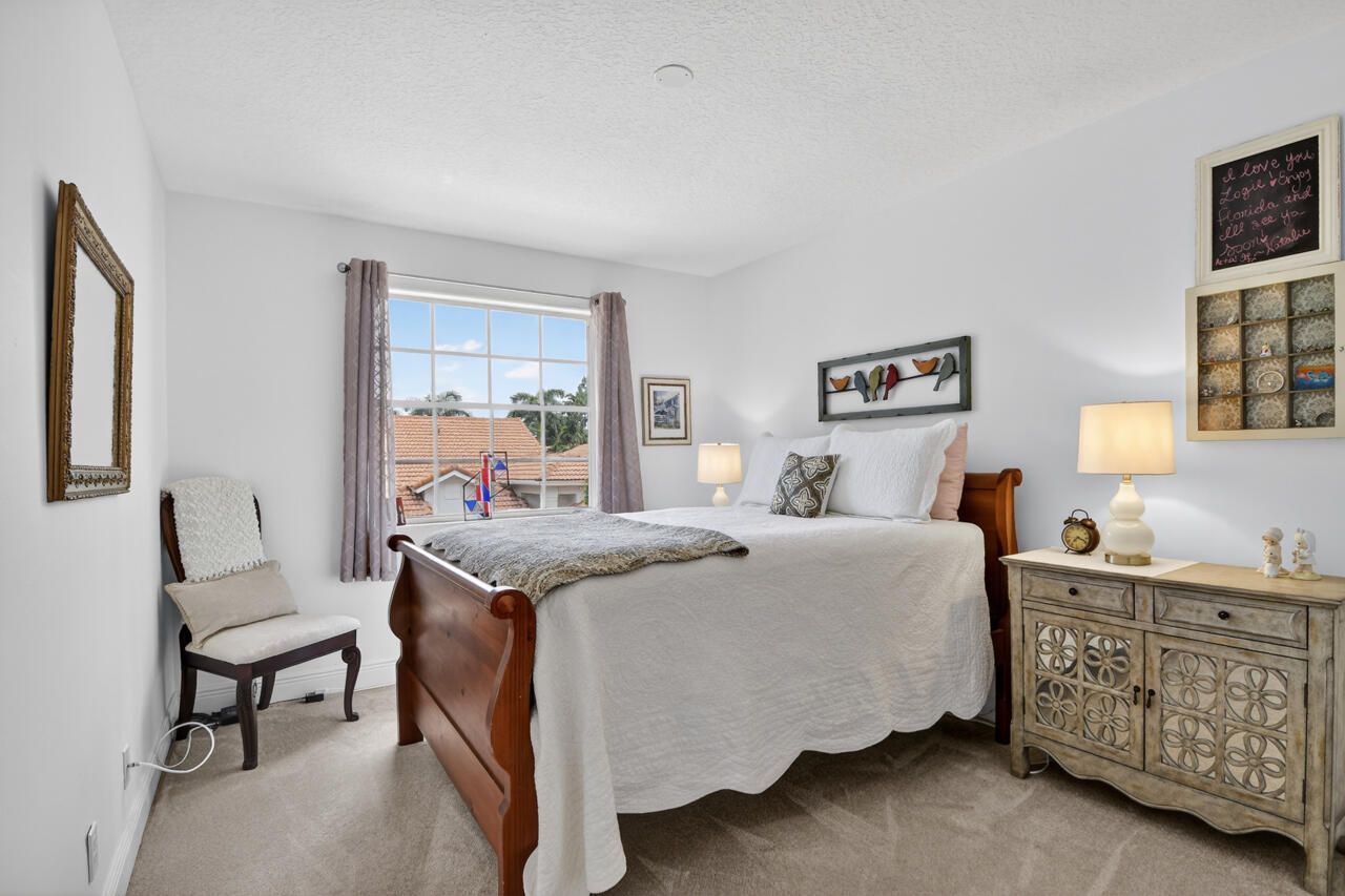 32 Monterey Pointe Drive, Palm Beach Gardens, FL 33418 Photo