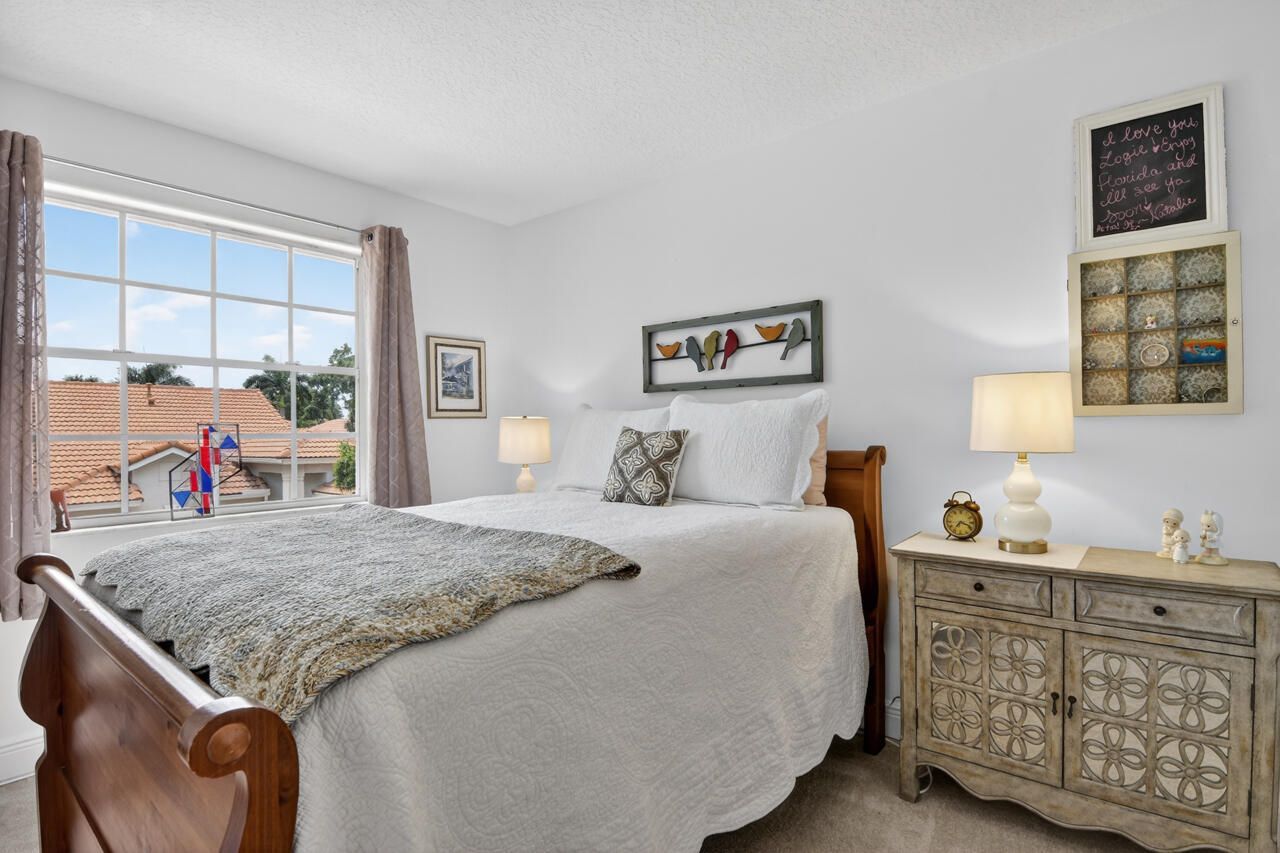 32 Monterey Pointe Drive, Palm Beach Gardens, FL 33418 Photo