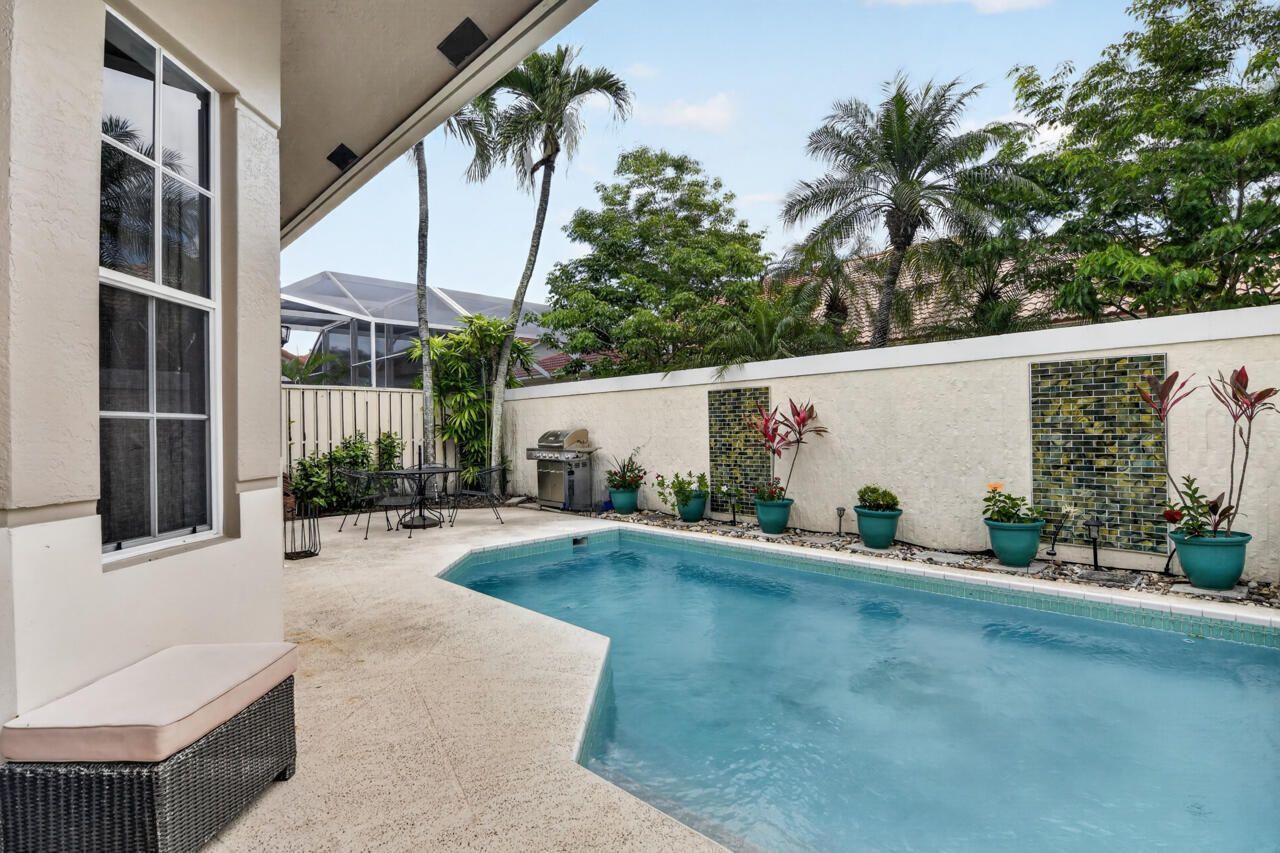 32 Monterey Pointe Drive, Palm Beach Gardens, FL 33418 Photo
