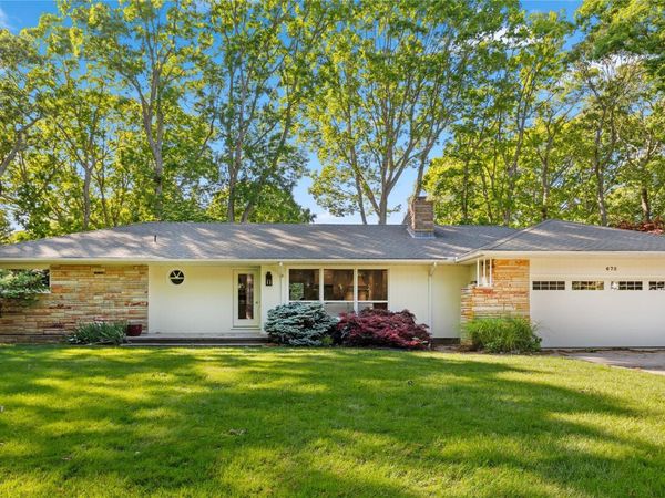 675 Dicks Point Road , Cutchogue, NY 11935