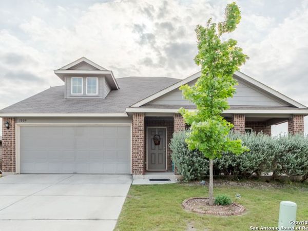 1009 SANDWELL CT, Seguin, TX 78155