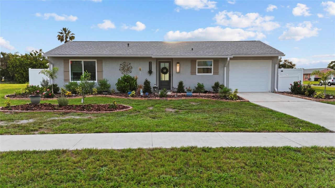 7505 Wexford Street, North Port, FL 34287 Photo