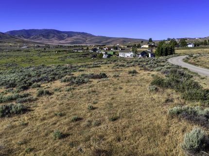 954 Meadow View Lane, Chilcoot, CA 96105 Photo