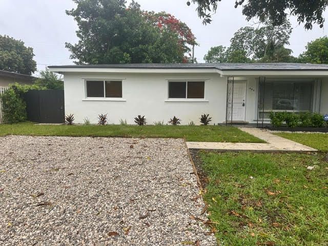 950 E Dayton Circle, Fort Lauderdale, FL 33312 Photo