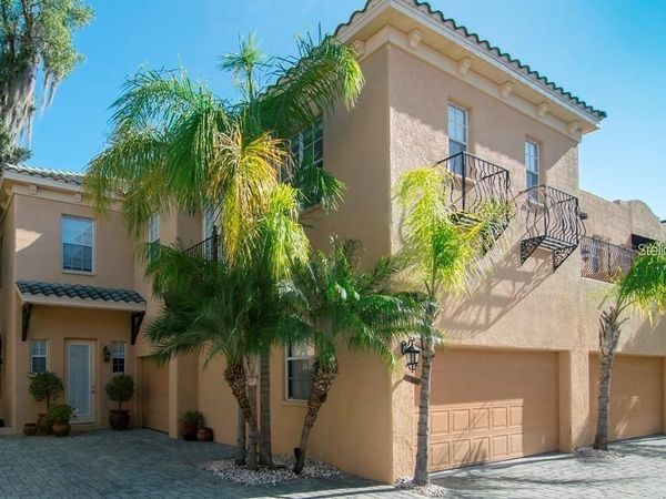 2907 HANSEN MANOR LANE , TAMPA, FL 33611