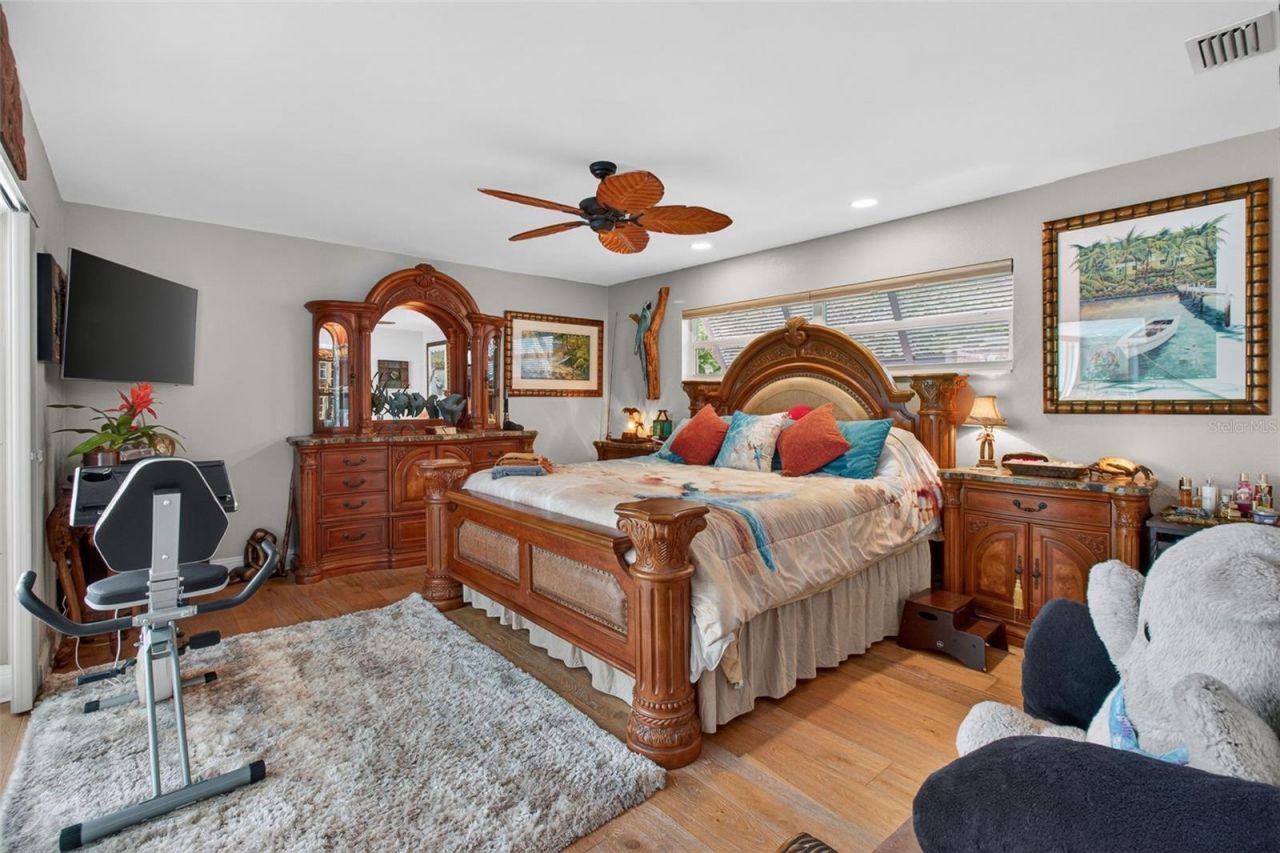 454 1st Street W, Tierra Verde, FL 33715 Photo