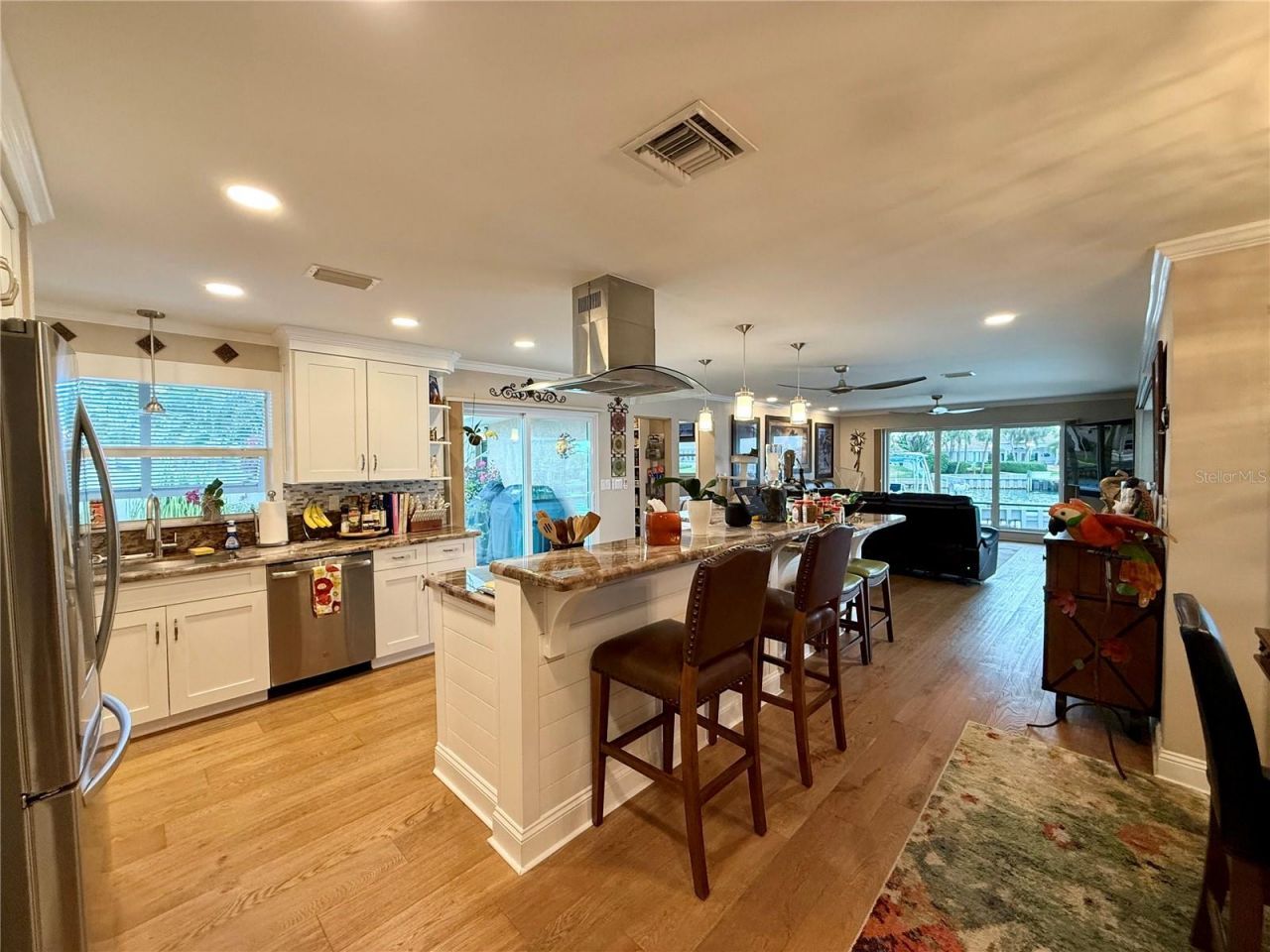 454 1st Street W, Tierra Verde, FL 33715 Photo