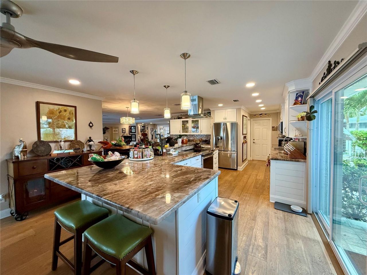 454 1st Street W, Tierra Verde, FL 33715 Photo