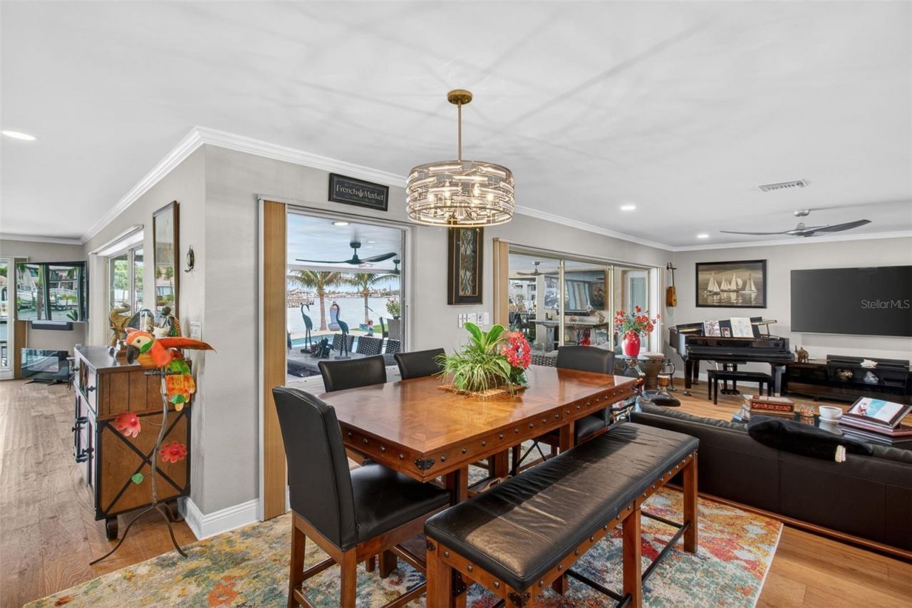 454 1st Street W, Tierra Verde, FL 33715 Photo