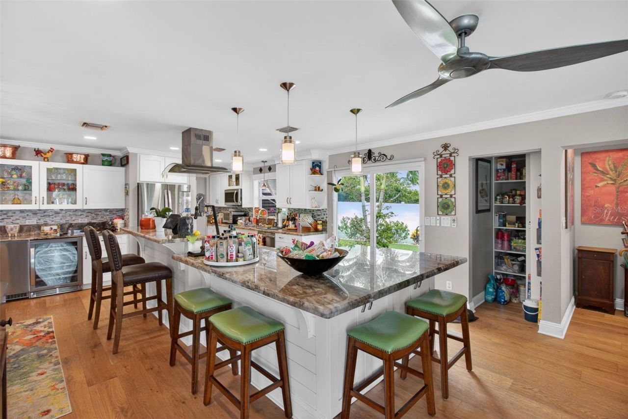 454 1st Street W, Tierra Verde, FL 33715 Photo