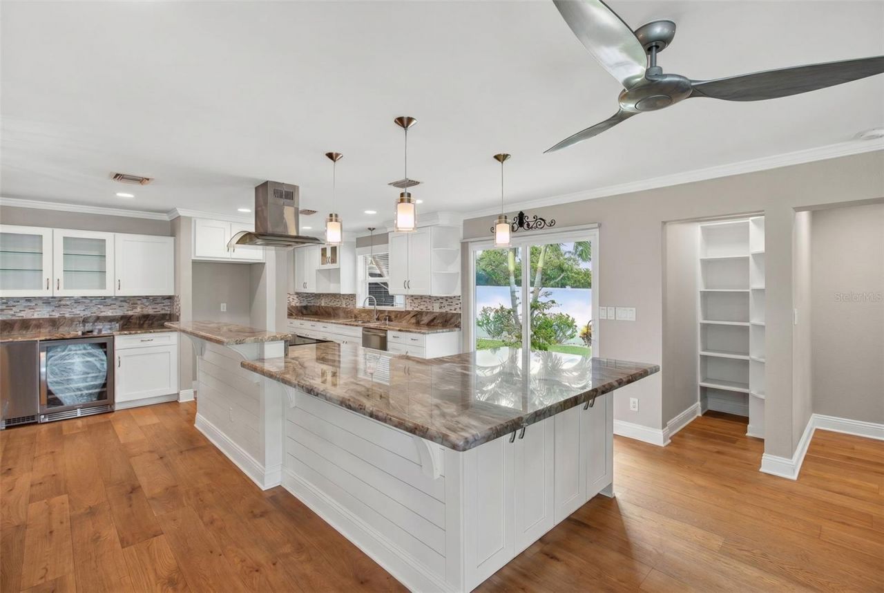 454 1st Street W, Tierra Verde, FL 33715 Photo