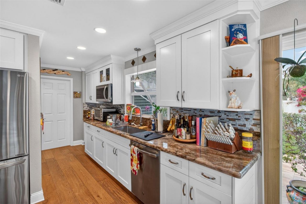 454 1st Street W, Tierra Verde, FL 33715 Photo
