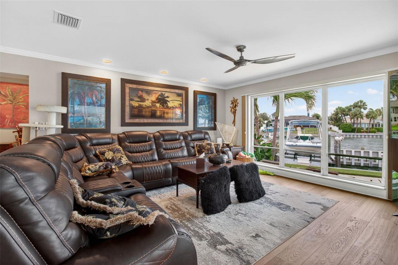 454 1st Street W, Tierra Verde, FL 33715 Photo
