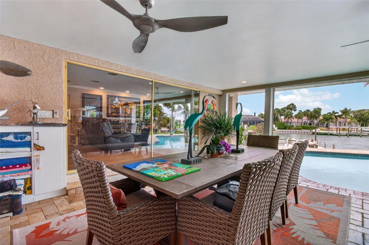 454 1st Street W, Tierra Verde, FL 33715 Photo