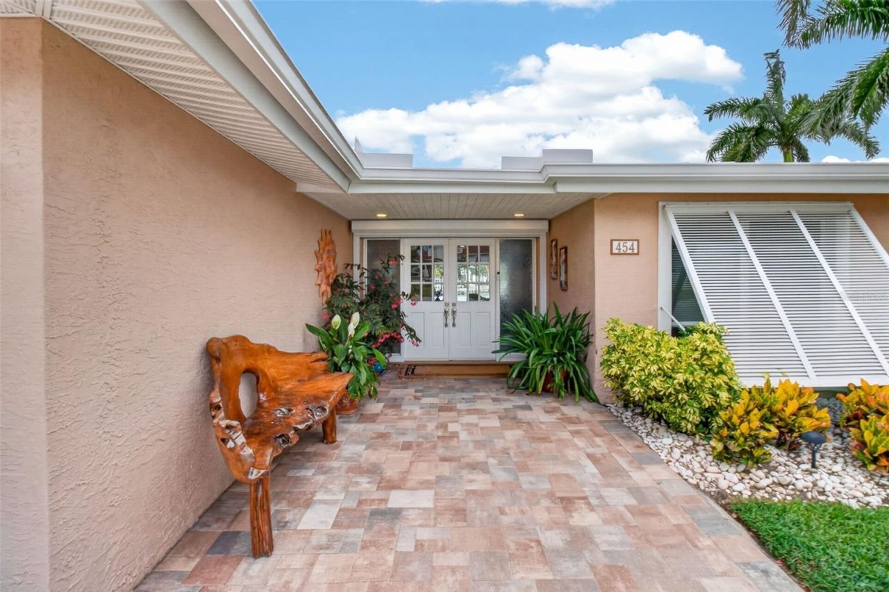 454 1st Street W, Tierra Verde, FL 33715 Photo