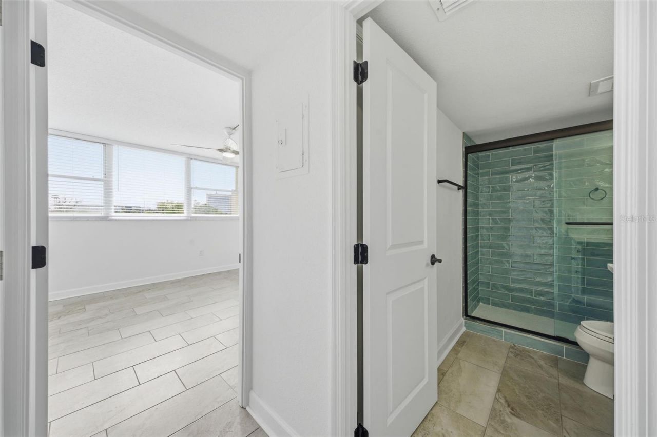 7465 Bay Island Drive S, Unit 112, South Pasadena, FL 33707 Photo