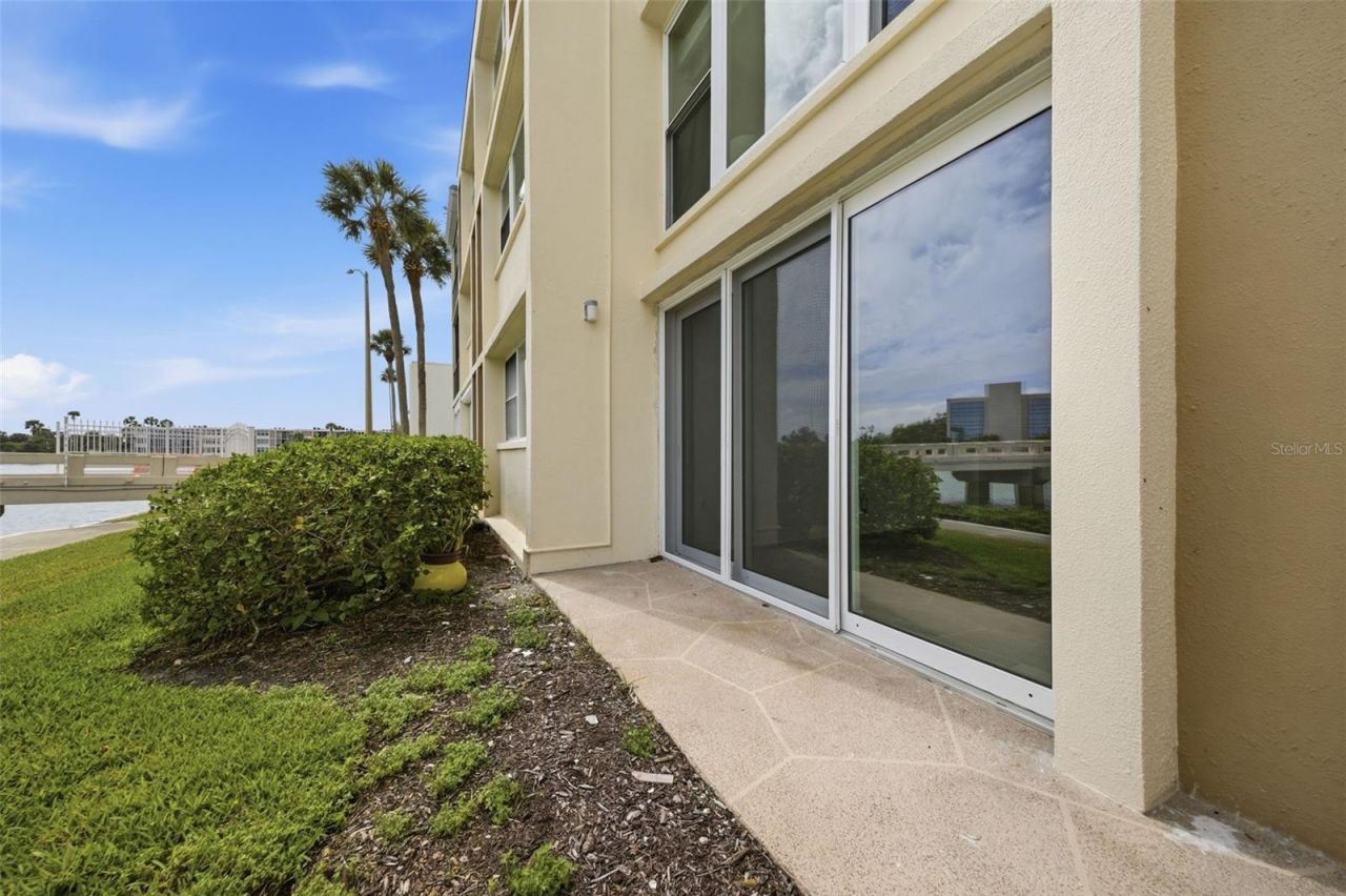7465 Bay Island Drive S, Unit 112, South Pasadena, FL 33707 Photo