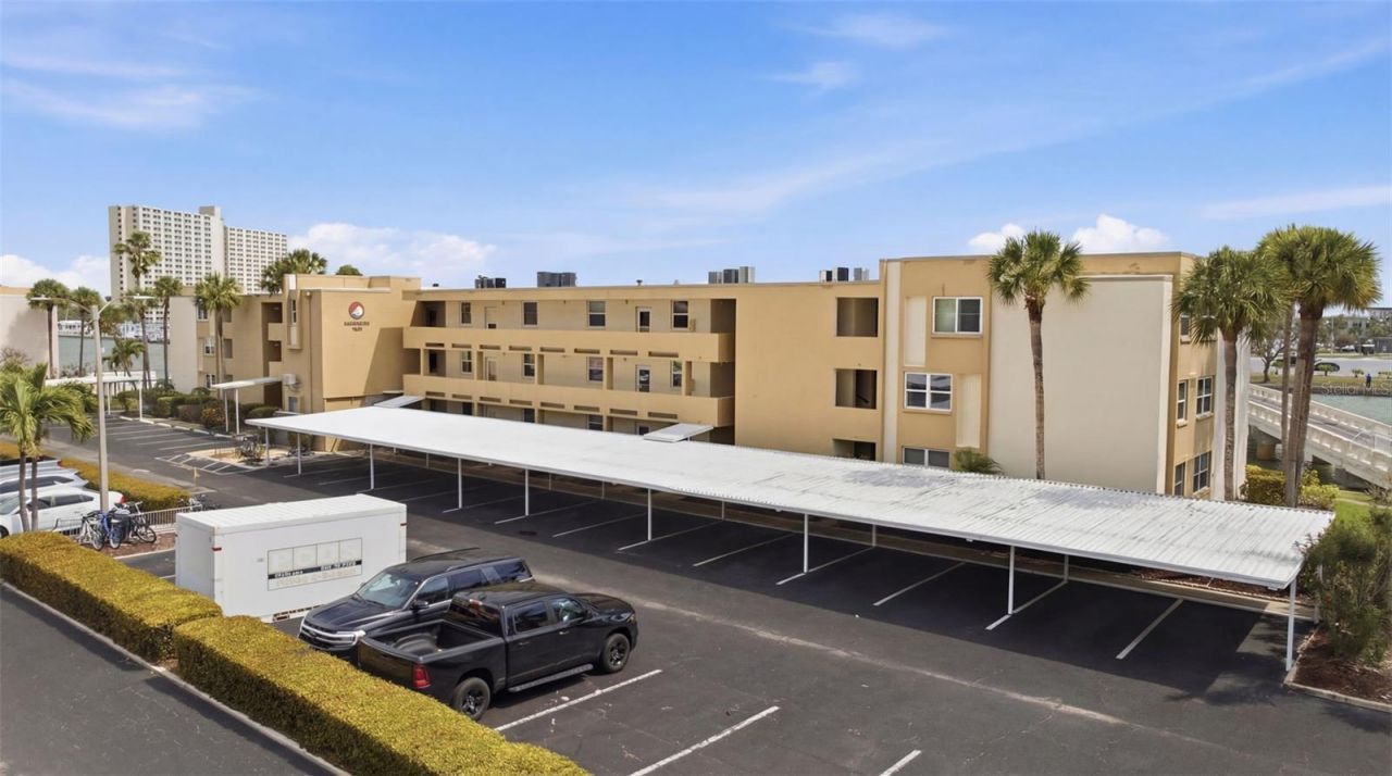 7465 Bay Island Drive S, Unit 112, South Pasadena, FL 33707 Photo