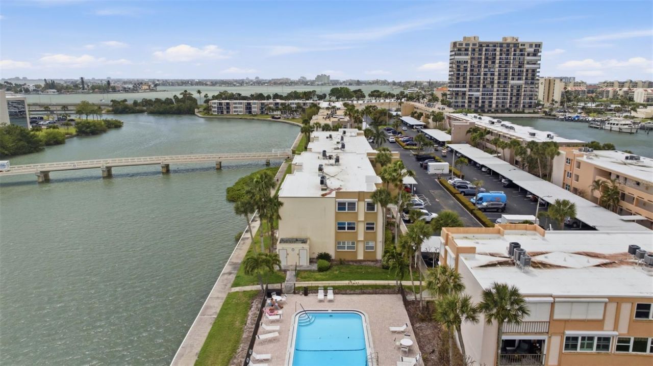 7465 Bay Island Drive S, Unit 112, South Pasadena, FL 33707 Photo