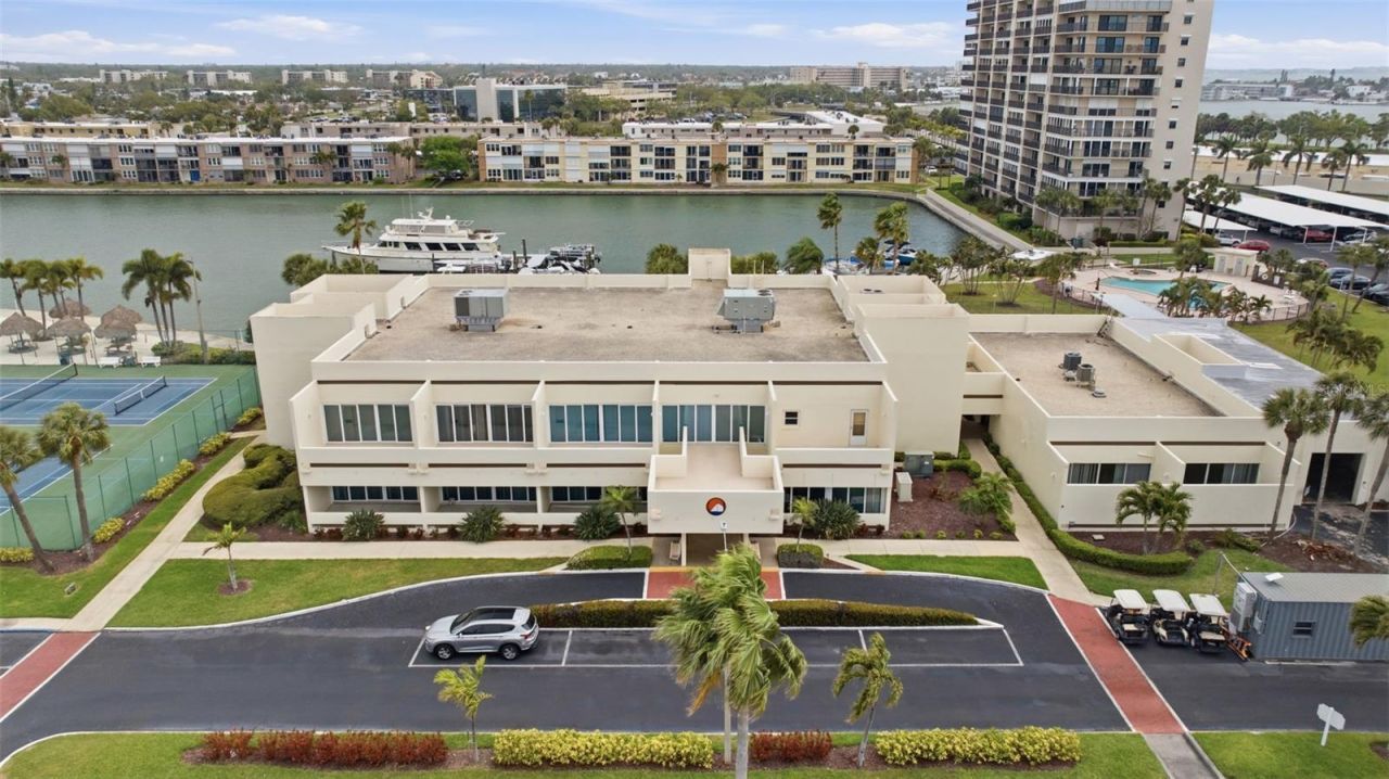 7465 Bay Island Drive S, Unit 112, South Pasadena, FL 33707 Photo
