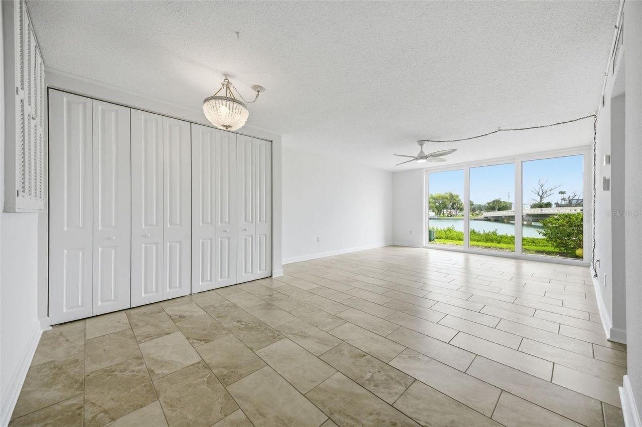 7465 Bay Island Drive S, Unit 112, South Pasadena, FL 33707 Photo