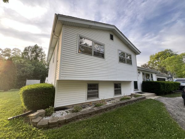 1218 Lincoln Avenue , Fox River Grove, IL 60021