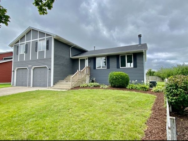 202 North Bridge Road , DeKalb, IL 60115