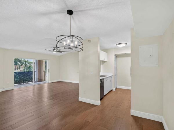 123 Yacht Club Way, Unit 307, Hypoluxo, FL 33462