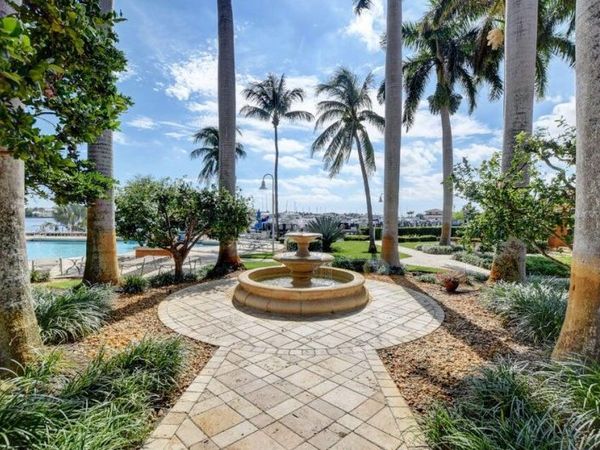 123 Yacht Club Way, Unit 307, Hypoluxo, FL 33462