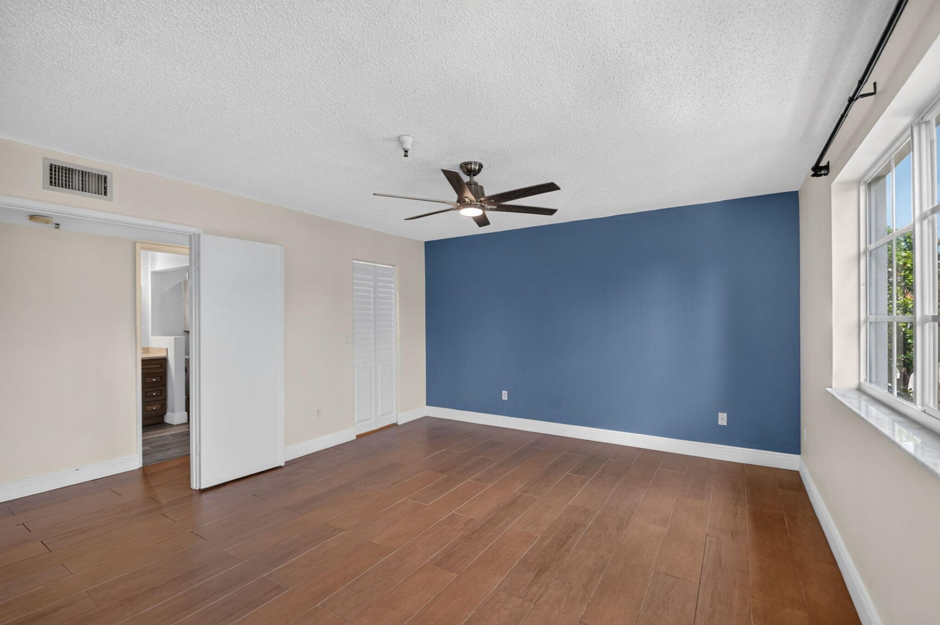 123 Yacht Club Way, Unit 307, Hypoluxo, FL 33462 Photo