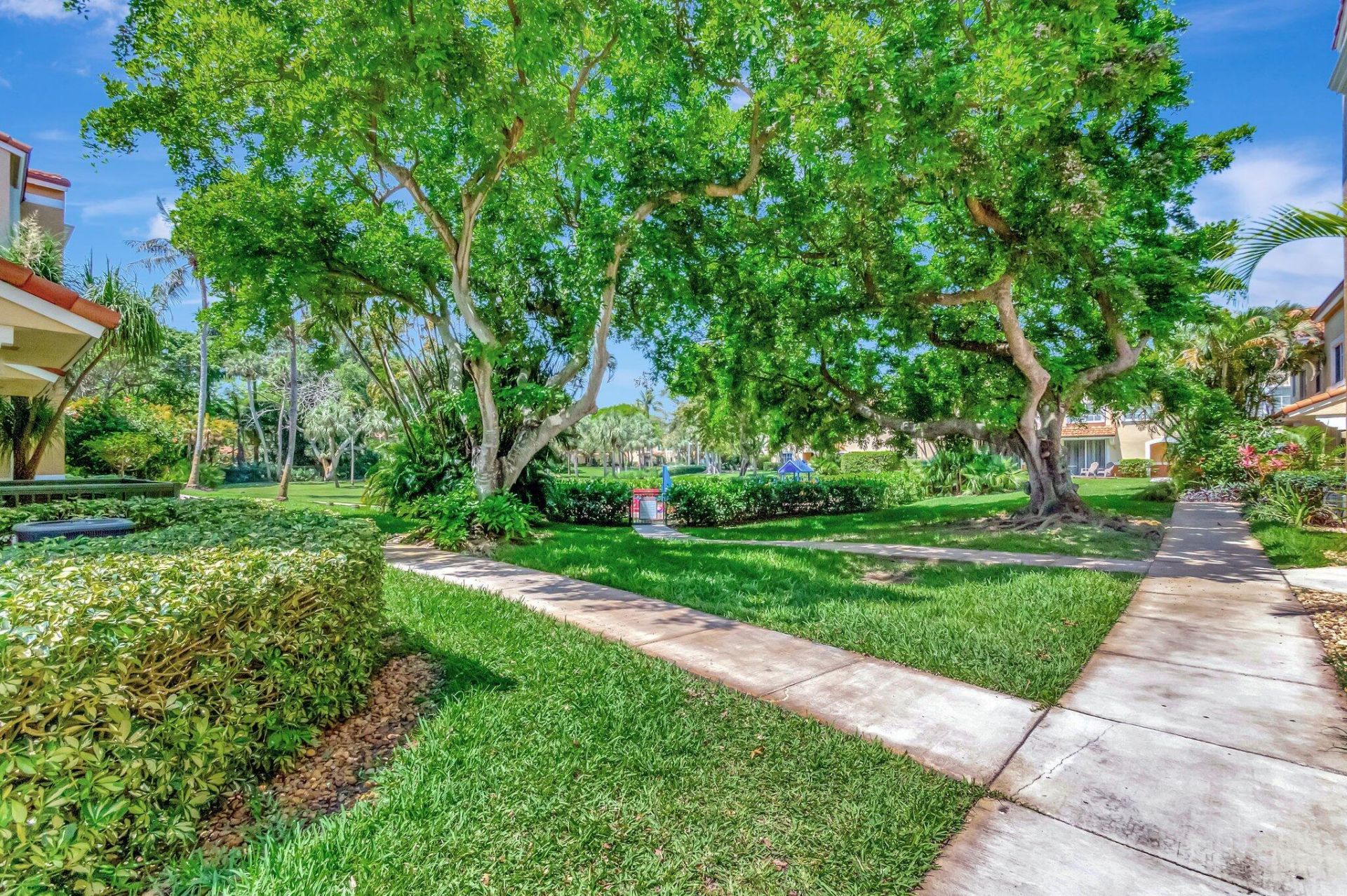 123 Yacht Club Way, Unit 307, Hypoluxo, FL 33462 Photo