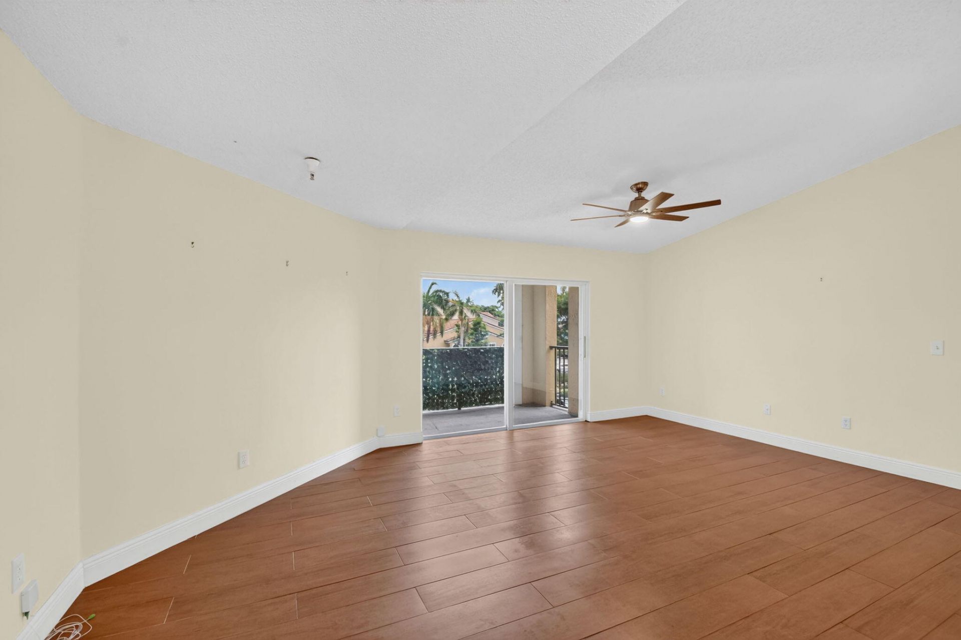 123 Yacht Club Way, Unit 307, Hypoluxo, FL 33462 Photo