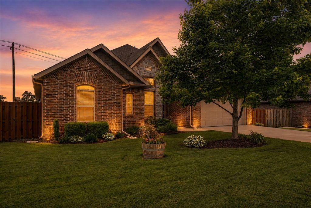 6209 S 56th Street, Rogers, AR 72758 Main Photo