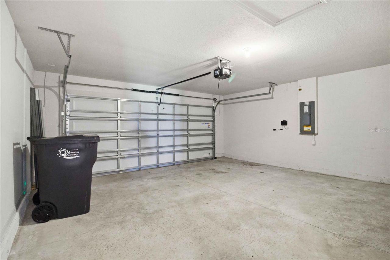 3906 111th Street E, Palmetto, FL 34221 Photo