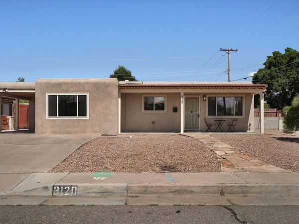 3120 Palomas Drive NE, Albuquerque, NM 87110