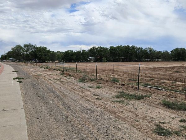3339 B Highway 47 , Los Lunas, NM 87031