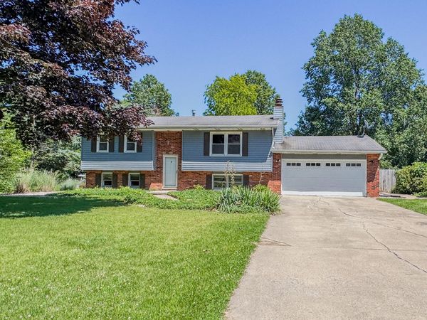 53 Cain Drive, Valparaiso, IN 46383