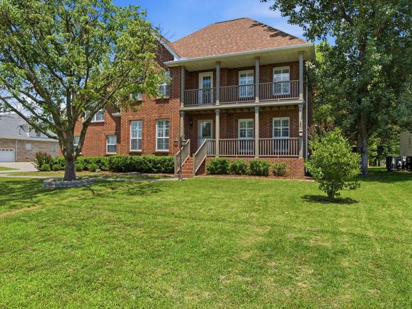 465 Remington Ave, Gallatin, TN 37066