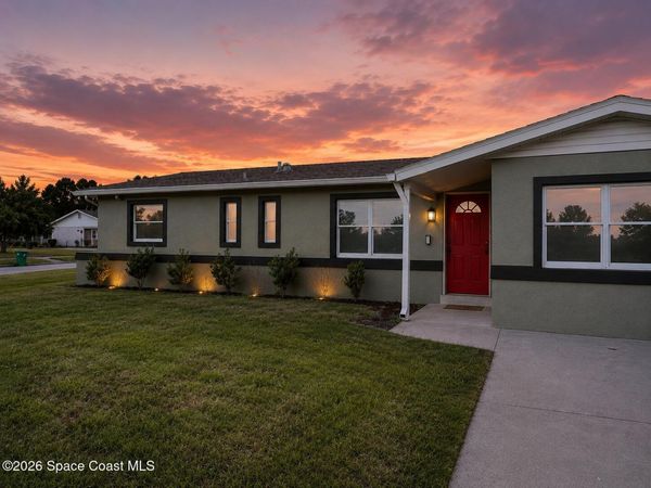 2013 Glendale Boulevard , Mims, FL 32754